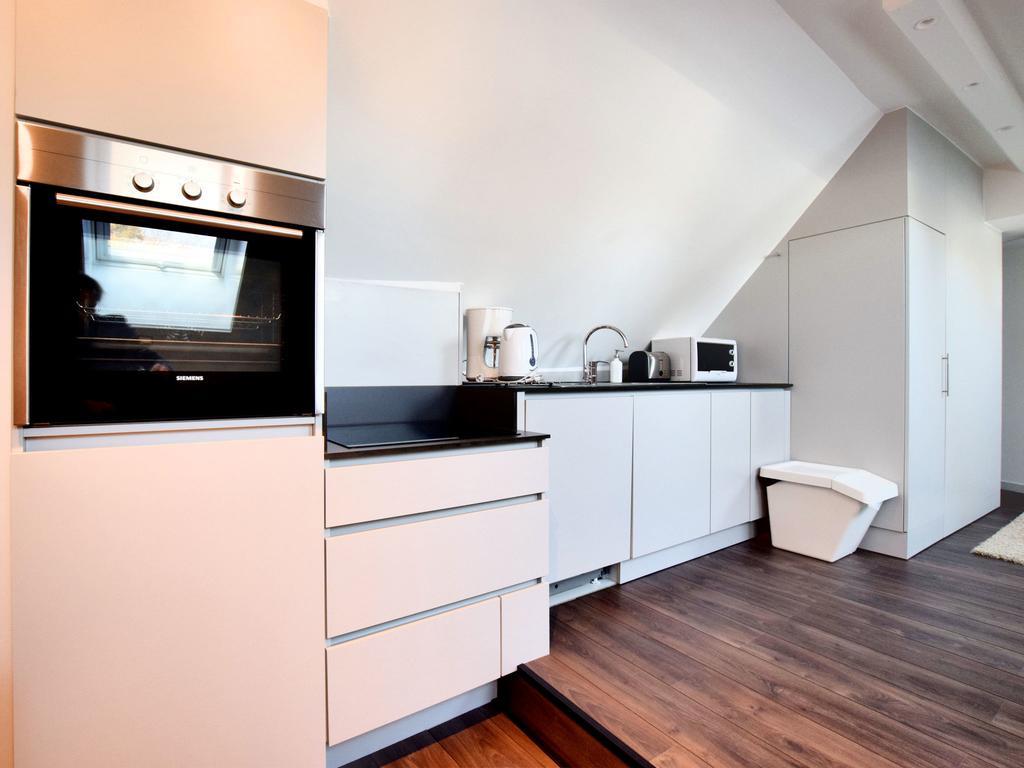 Modern And Cozy Studio In A Former Coach House 로버트빌 외부 사진